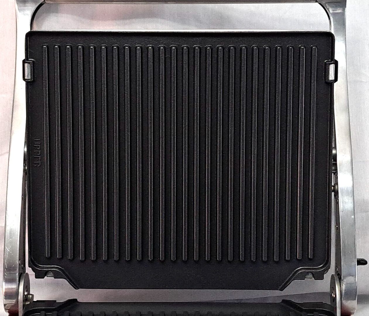 Wolfgang Puck Red Stainless Electric Grill 5-in-1 Dual Temperature Control Clean