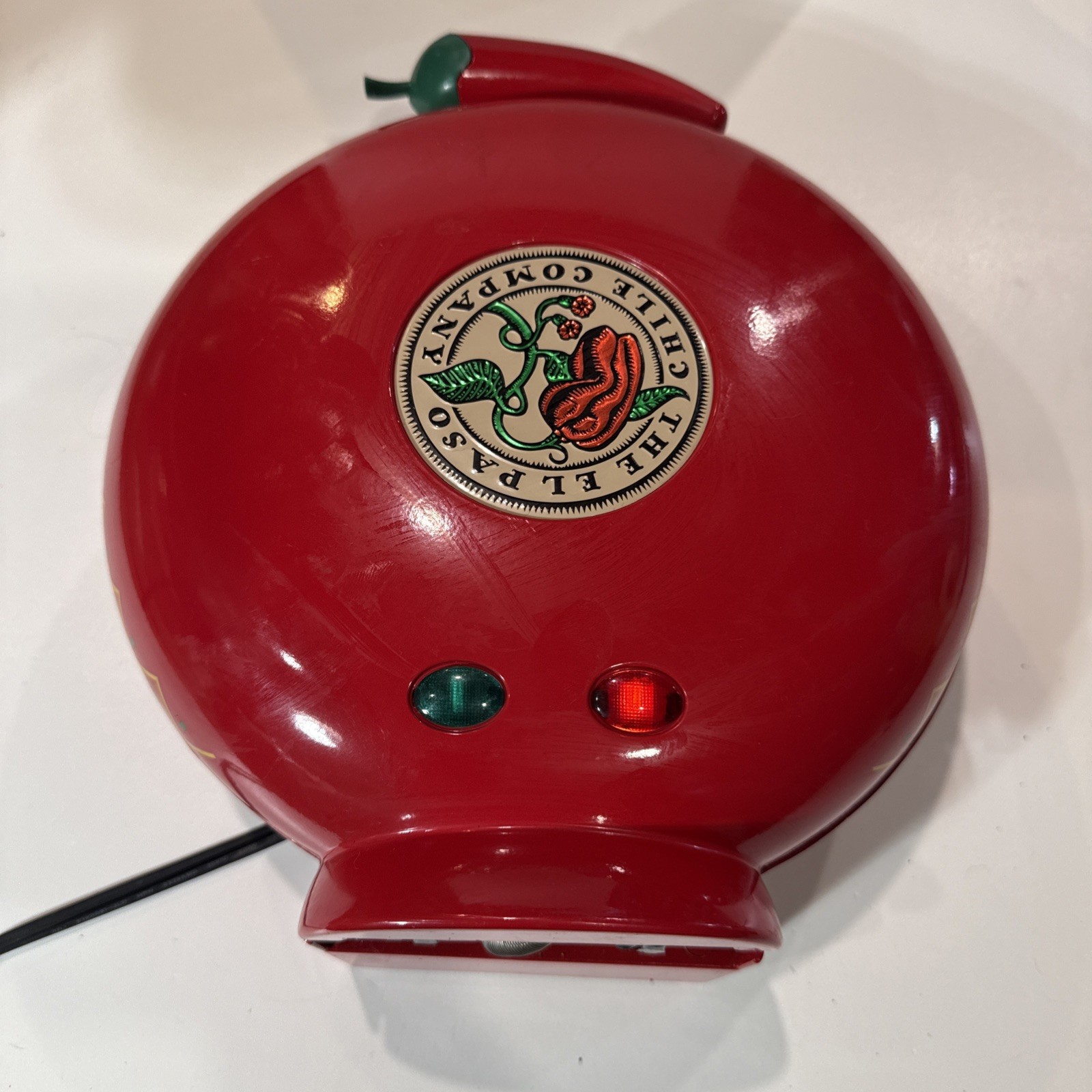 The El Paso Chile Company 6 wedge Quesadilla Maker
