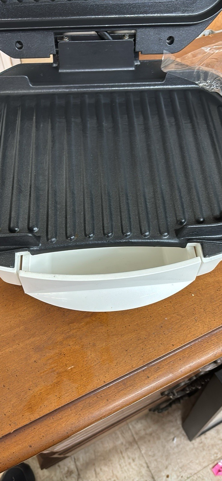 Hamilton Beach Adjustable Electric Contact Grill & Griddle, White/Black