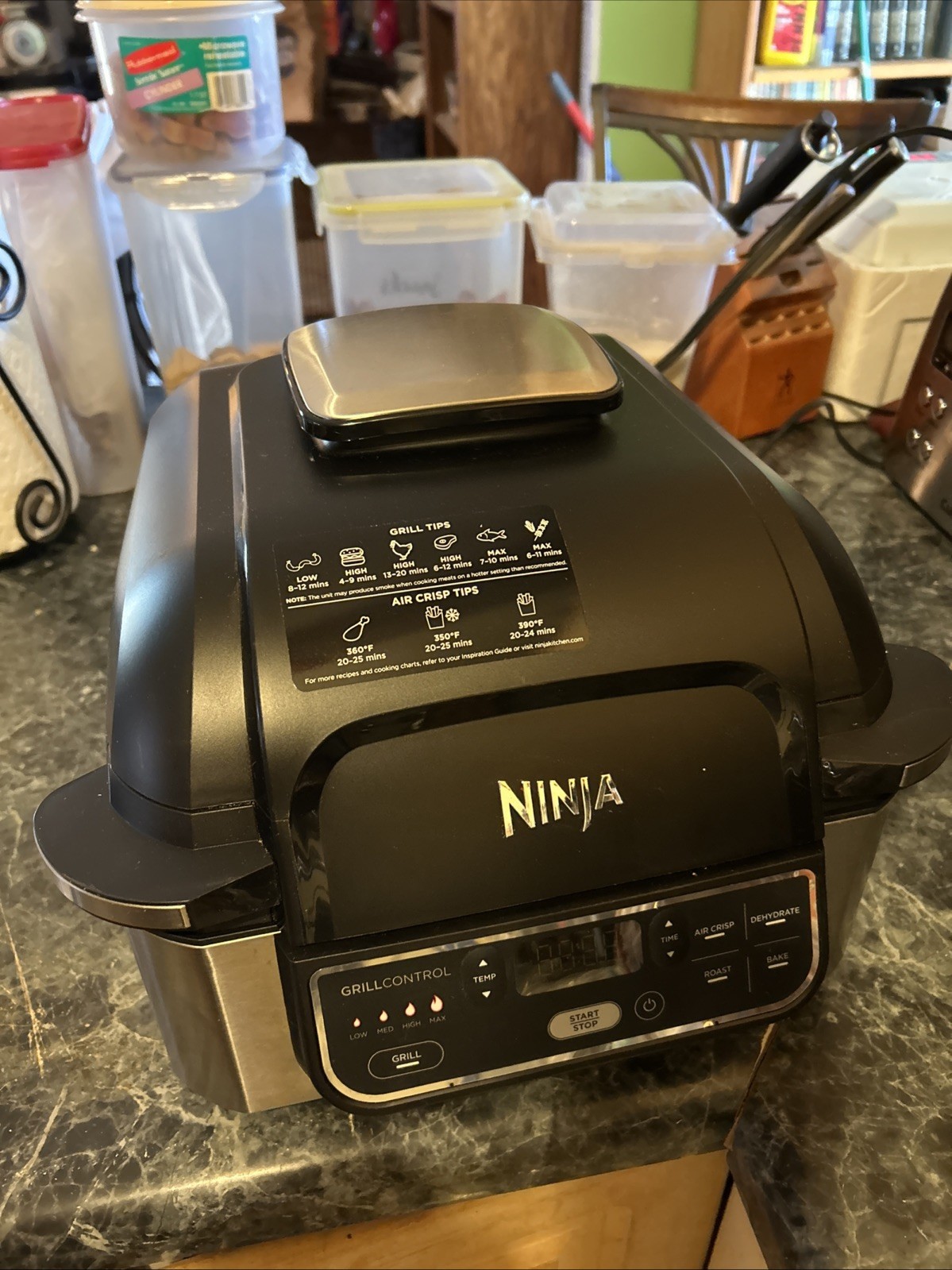 Ninja Foodi AG301 5-in-1 Indoor Grill with Air Fryer Basket, grill iron, steamer