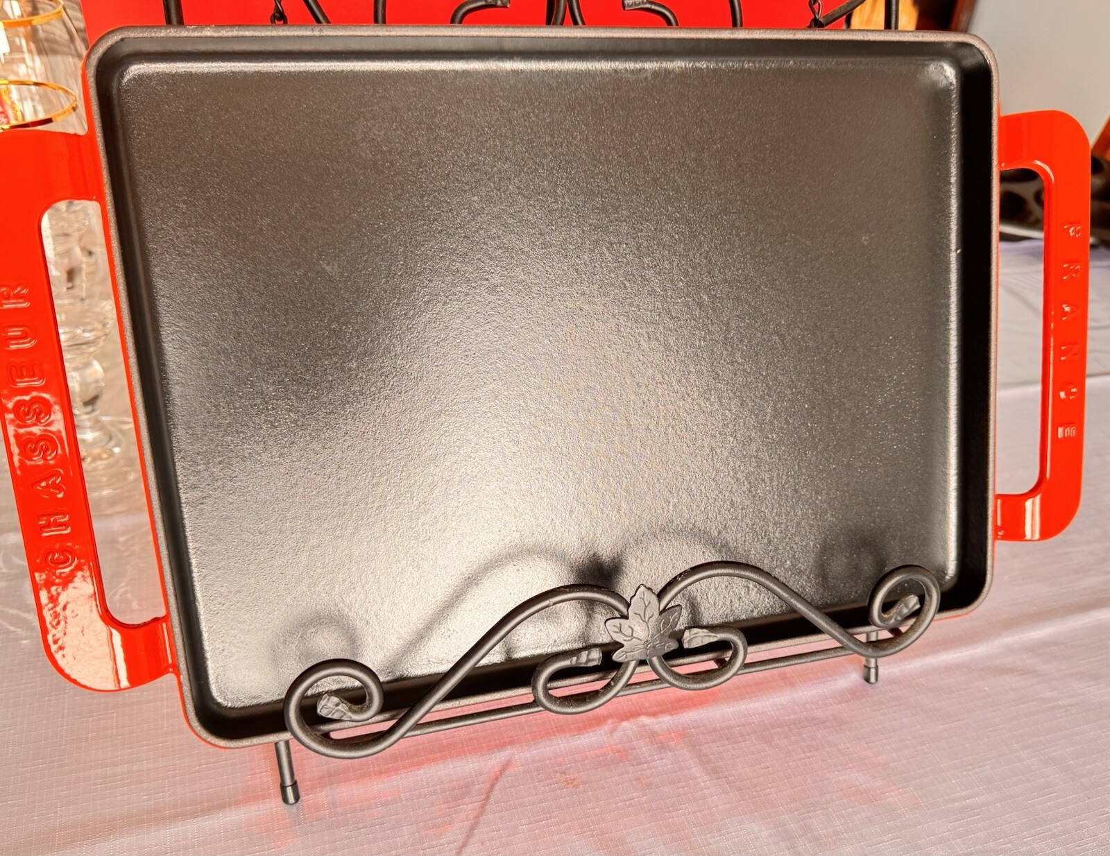 Cast iron griddle rectangularChasseur 16.5″ x 9.75″ in Beautiful Red Heavy Duty