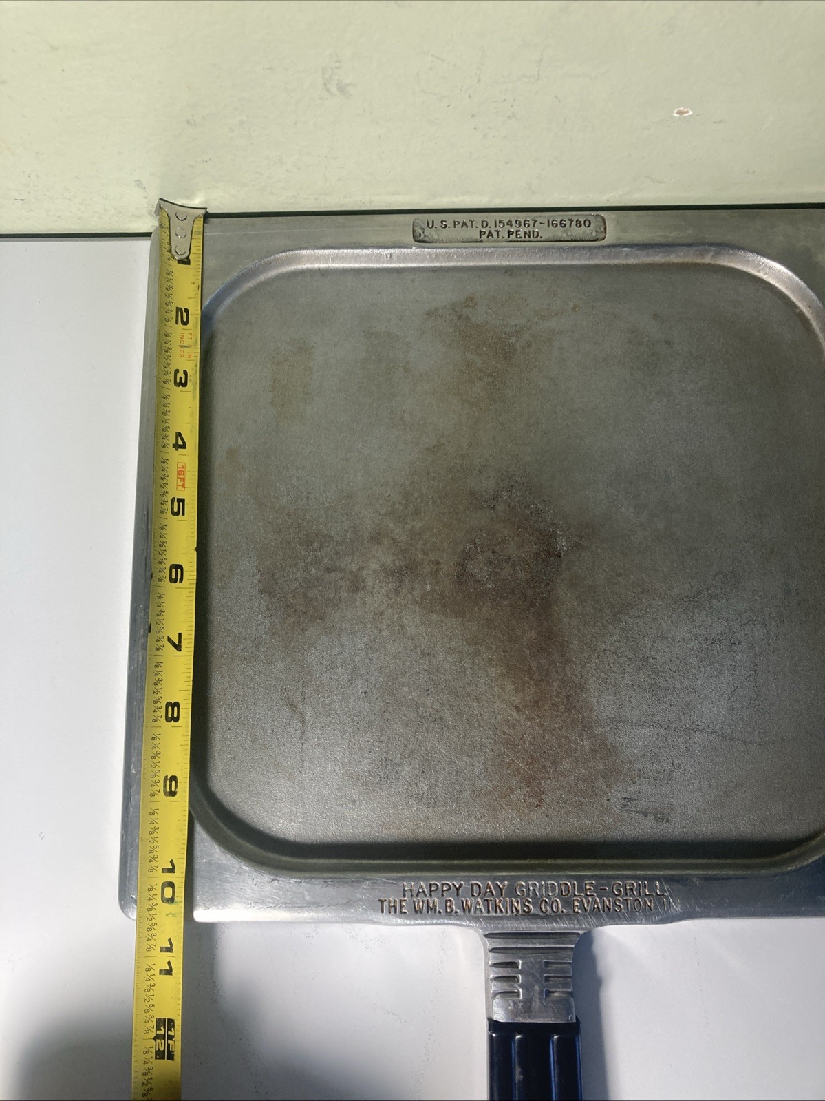 Happy Day Griddle Grill WM B Watkins CO. Evanston, IL Square Patent D-154967 Vtg