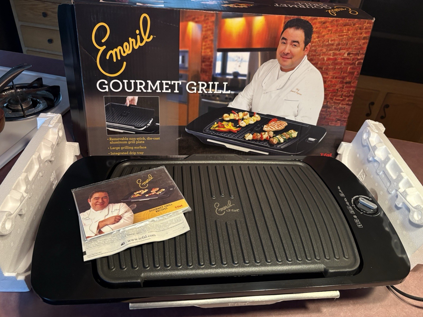 NIB T-fal Emeril 1800 Watt Die Cast Aluminum Gourmet Electric Grill