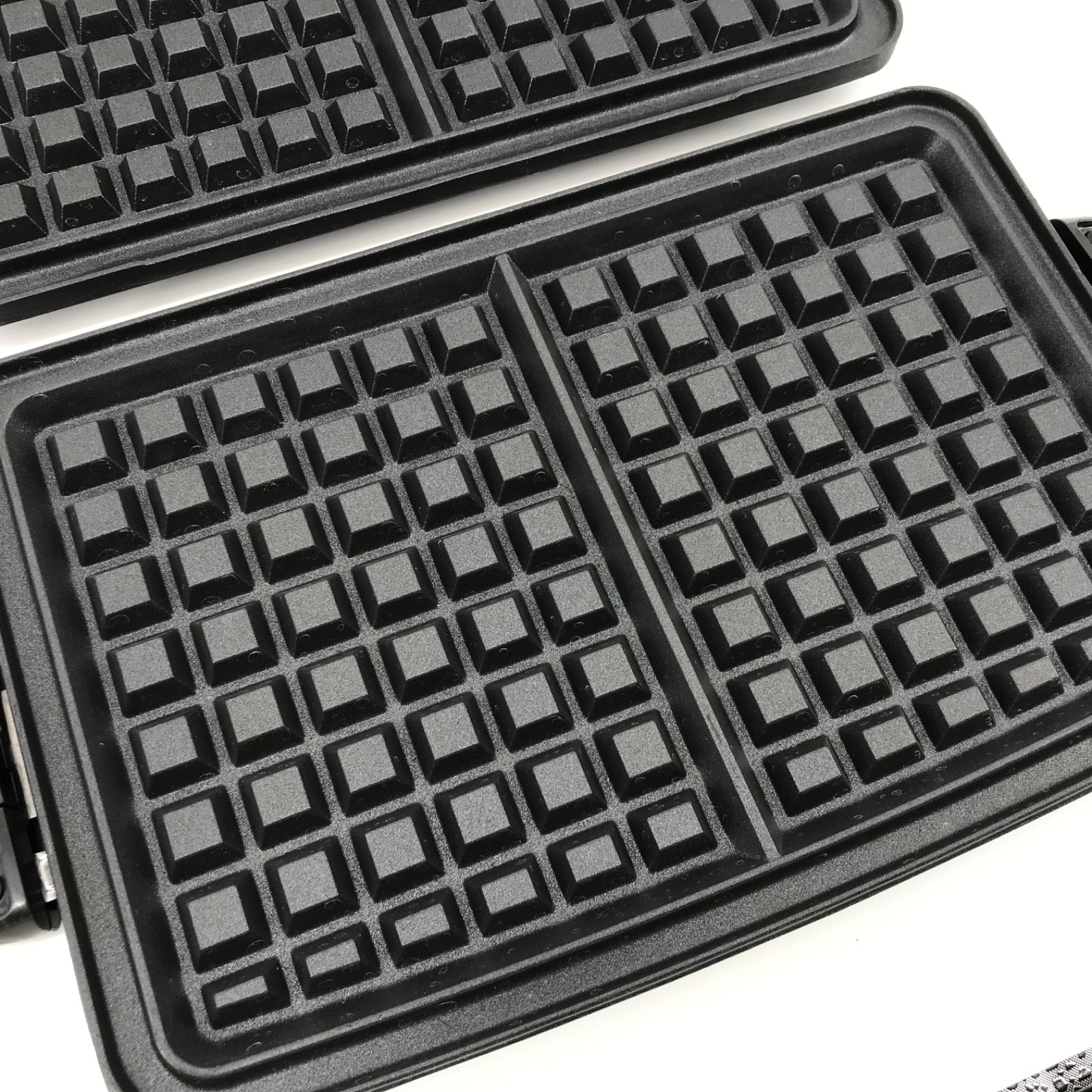 George Foreman EVOLVE Electric Grill Griddle Waffle Plates SK-2610 Upper & Lower