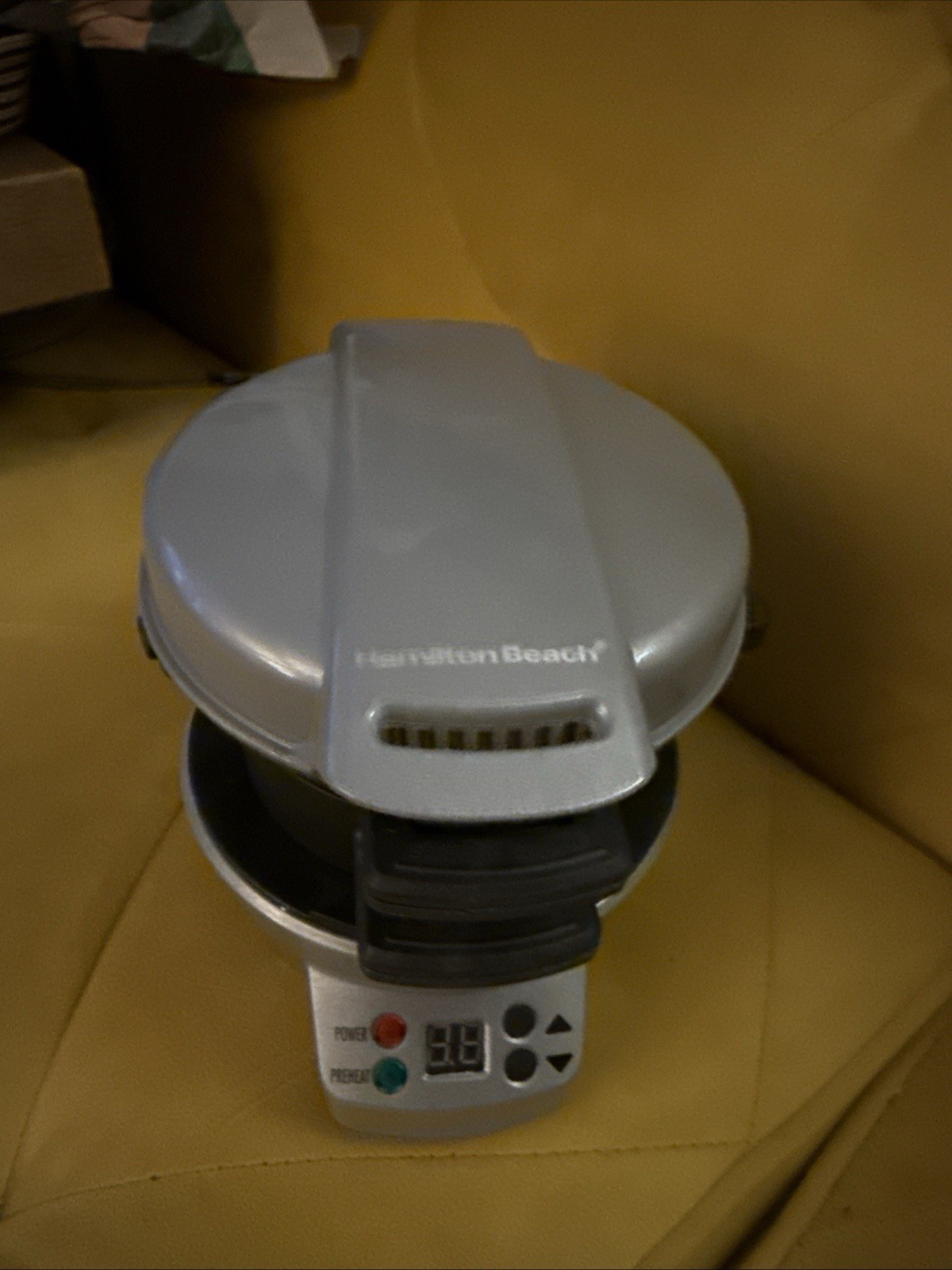 Hamilton Beach Quick Easy Breakfast Sandwich Maker 25478R Non Stick. Easy Clean