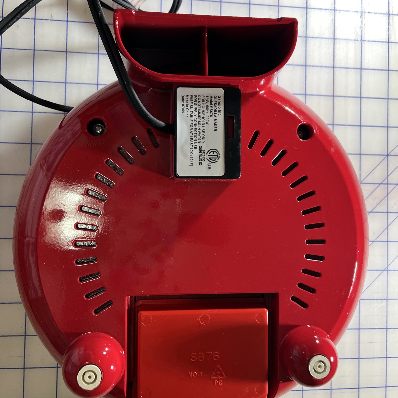 El Paso Chile Company Quesadilla Maker Model #S676- Red