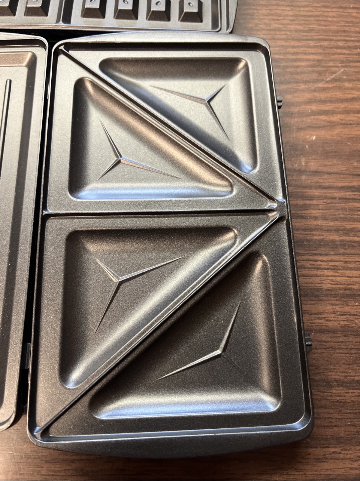 6 Ea B&Decker Interchangeable Nonstick Plates For Sandwich, Waffle, Panni Maker