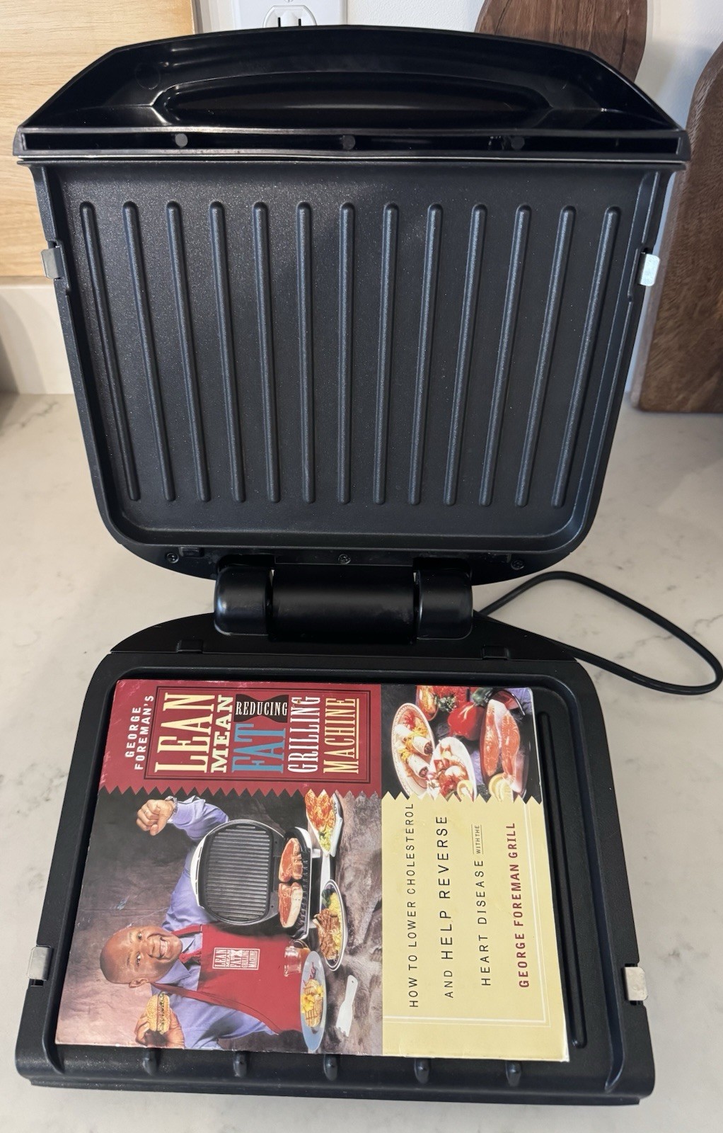 George Foreman Portable Electric Grill 120V 60Hz 1150W Model Barely Used