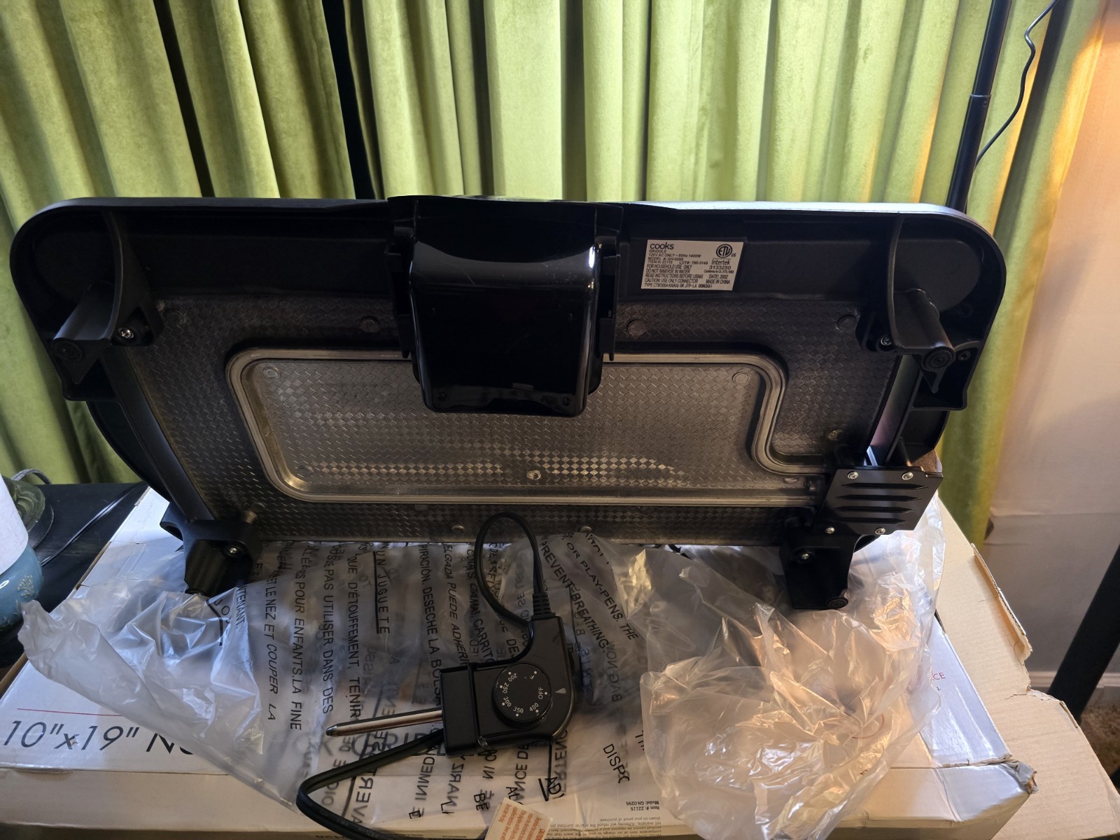NEW! COOKS X-LARGE FAMILY SIZE 10” X 19” NON-STICK ELECTRIC GRILL GRIDDLE