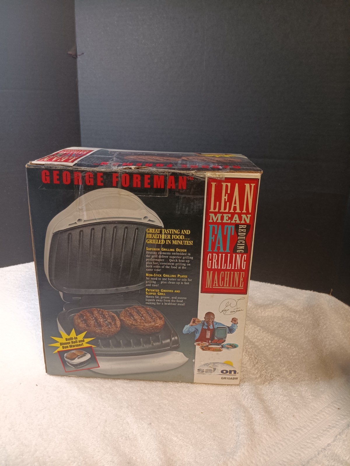 George Foreman “Lean Mean Fat Reducing Grilling Machine” GR10ABW New Open Box