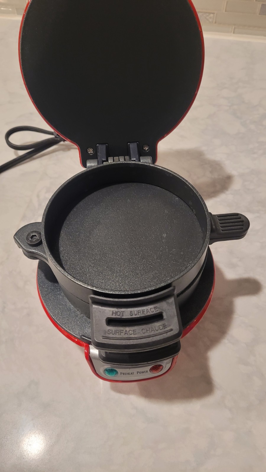 Hamilton Beach Breakfast Sandwich Maker – Red – New Open Box