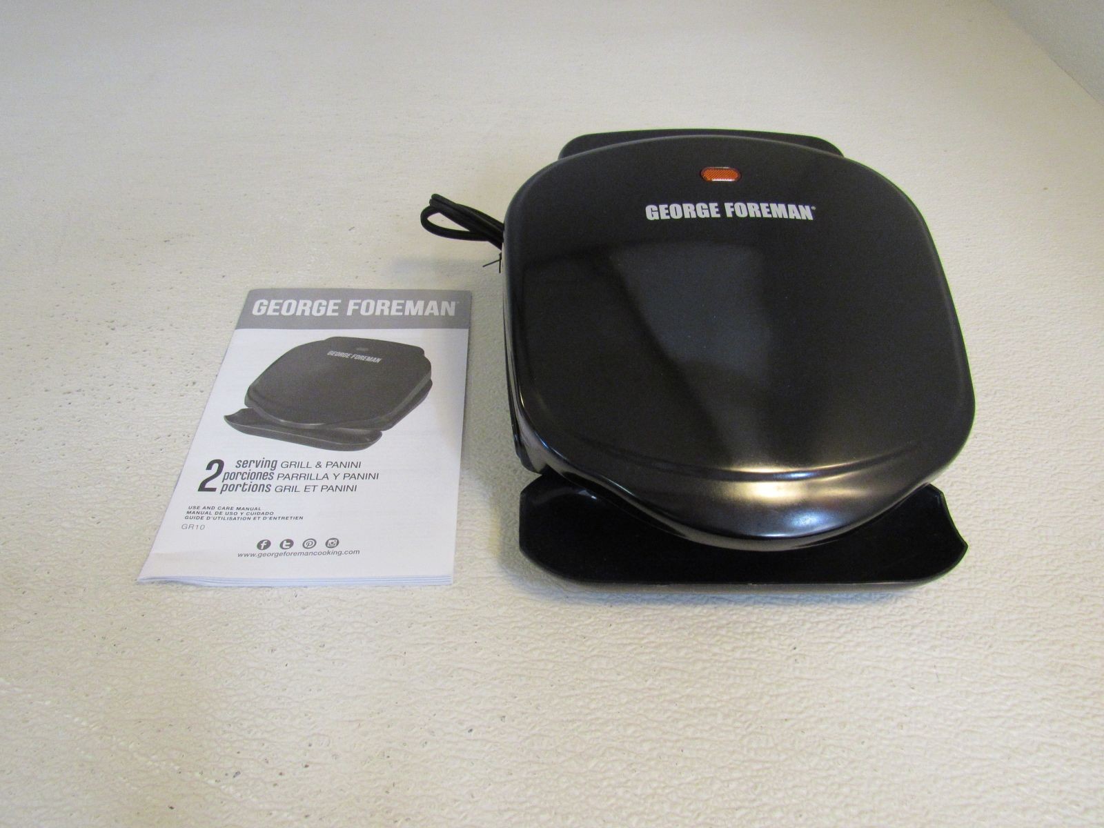 George Foreman 2 Serving Classic Plate Electric Indoor Grill 22-in Cord GR10B
