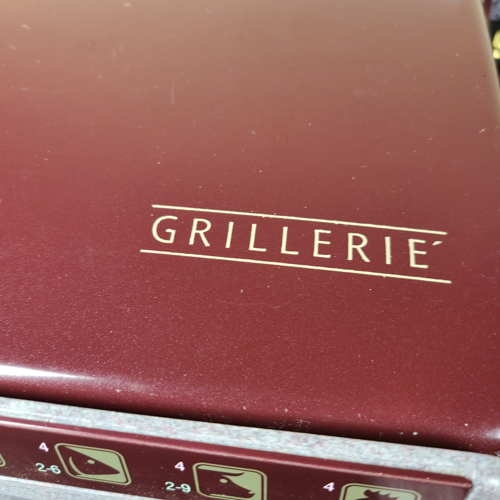 VTG 90s / 00s Toastmaster Grillerie Model 2000 Speed Grill & Bakery w/ Plates