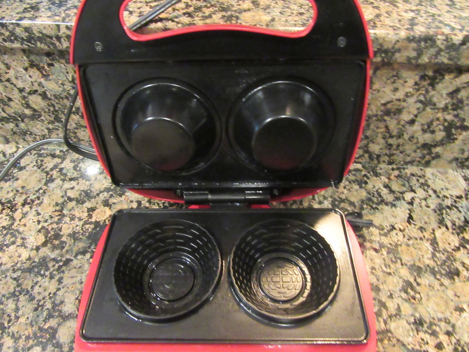 Super Clean Lightly Used Bella Waffle Bowl Maker It’s Really Nice! See the Video