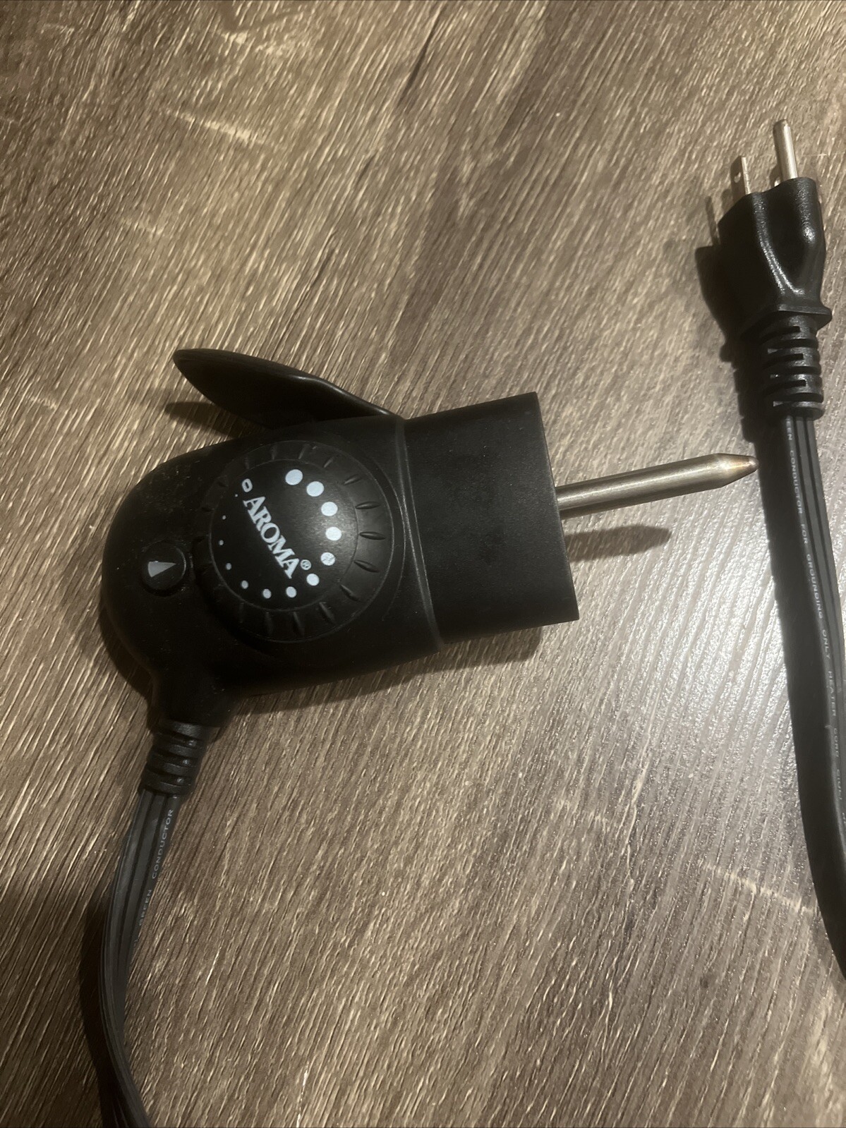 Aroma Model CTW300B Temperature Control (Model AEW-306 E338852