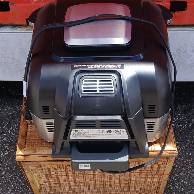 Ninja Foodi Indoor Electric Grill & Griddle AG301 1760W 120V Black/Silver
