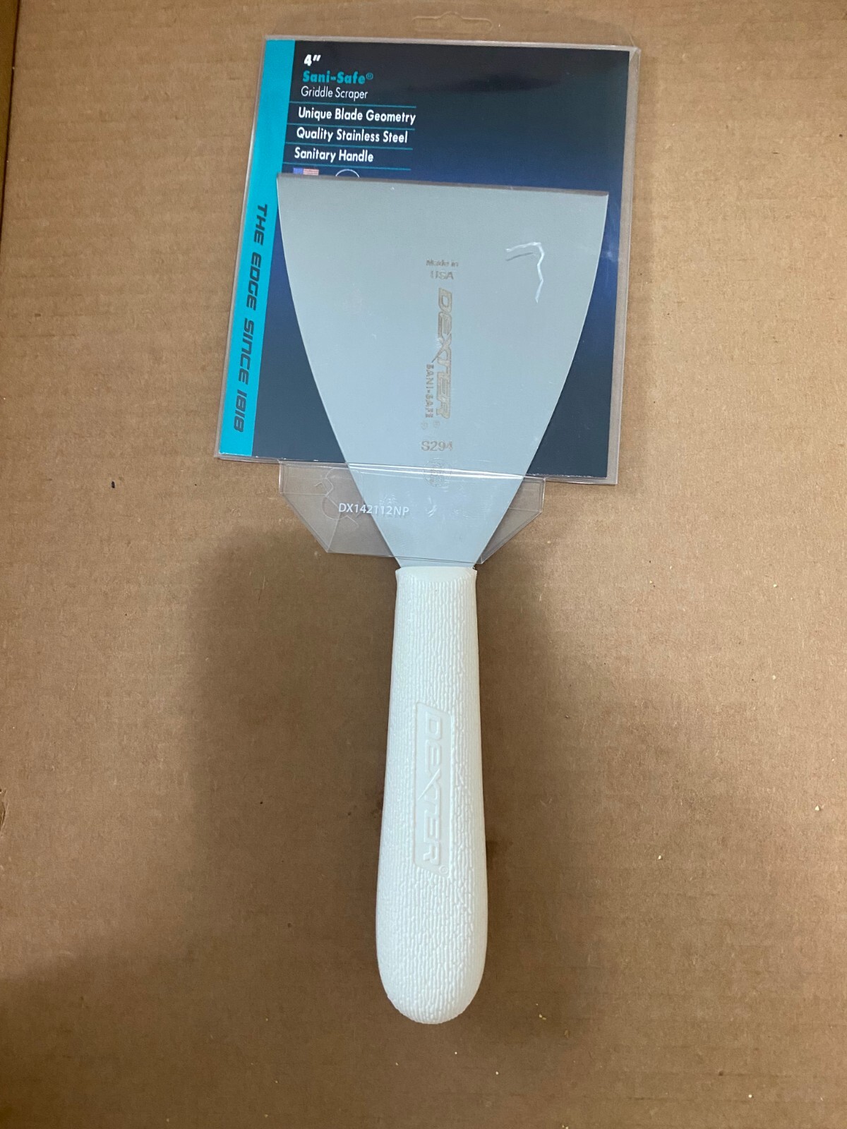 4″ GRIDDLE SCRAPER WHITE HANDLE, SANI-SAFE NEW