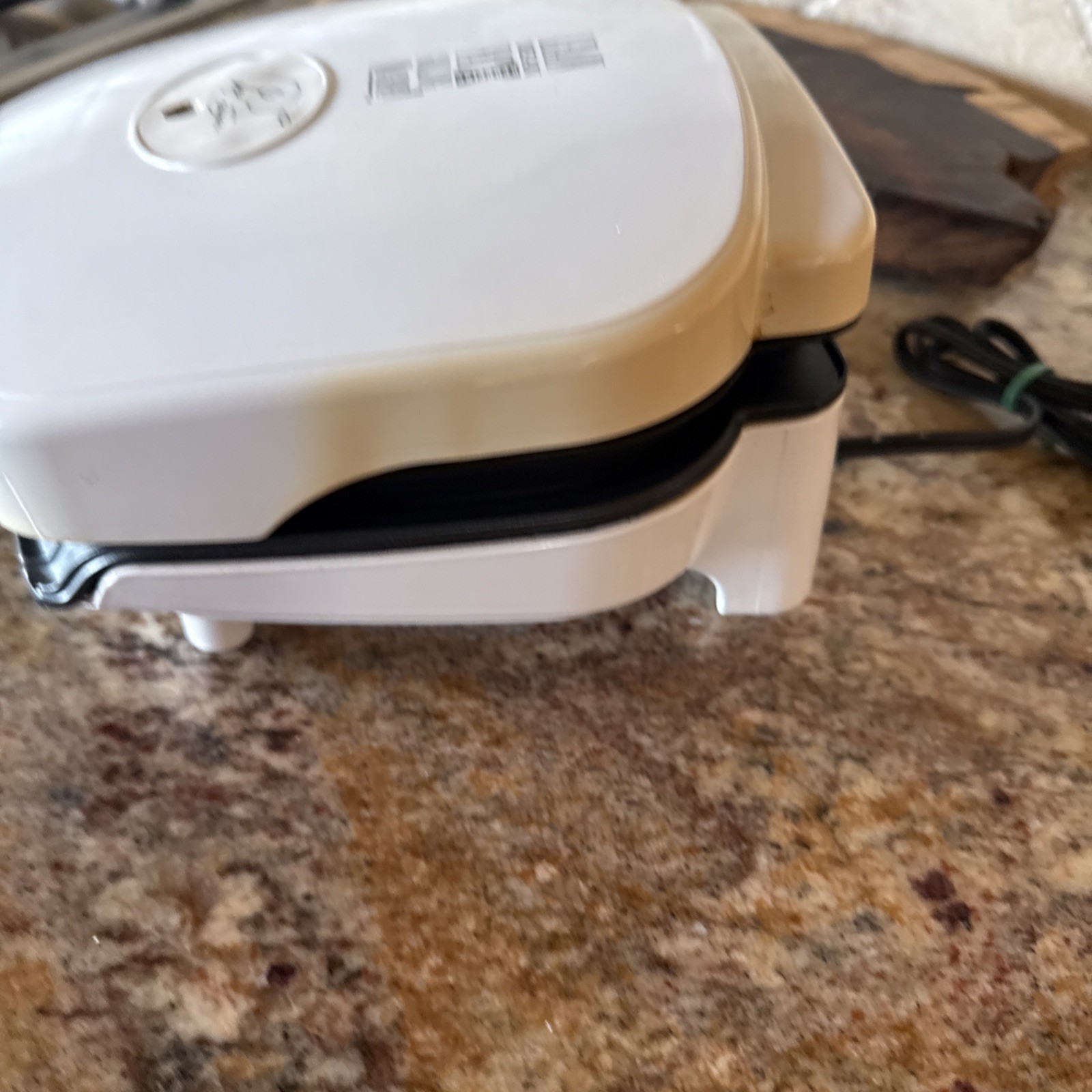 George Foreman Grill Lean Mean Fat Reducing Grilling Machine GR-10A White Tested