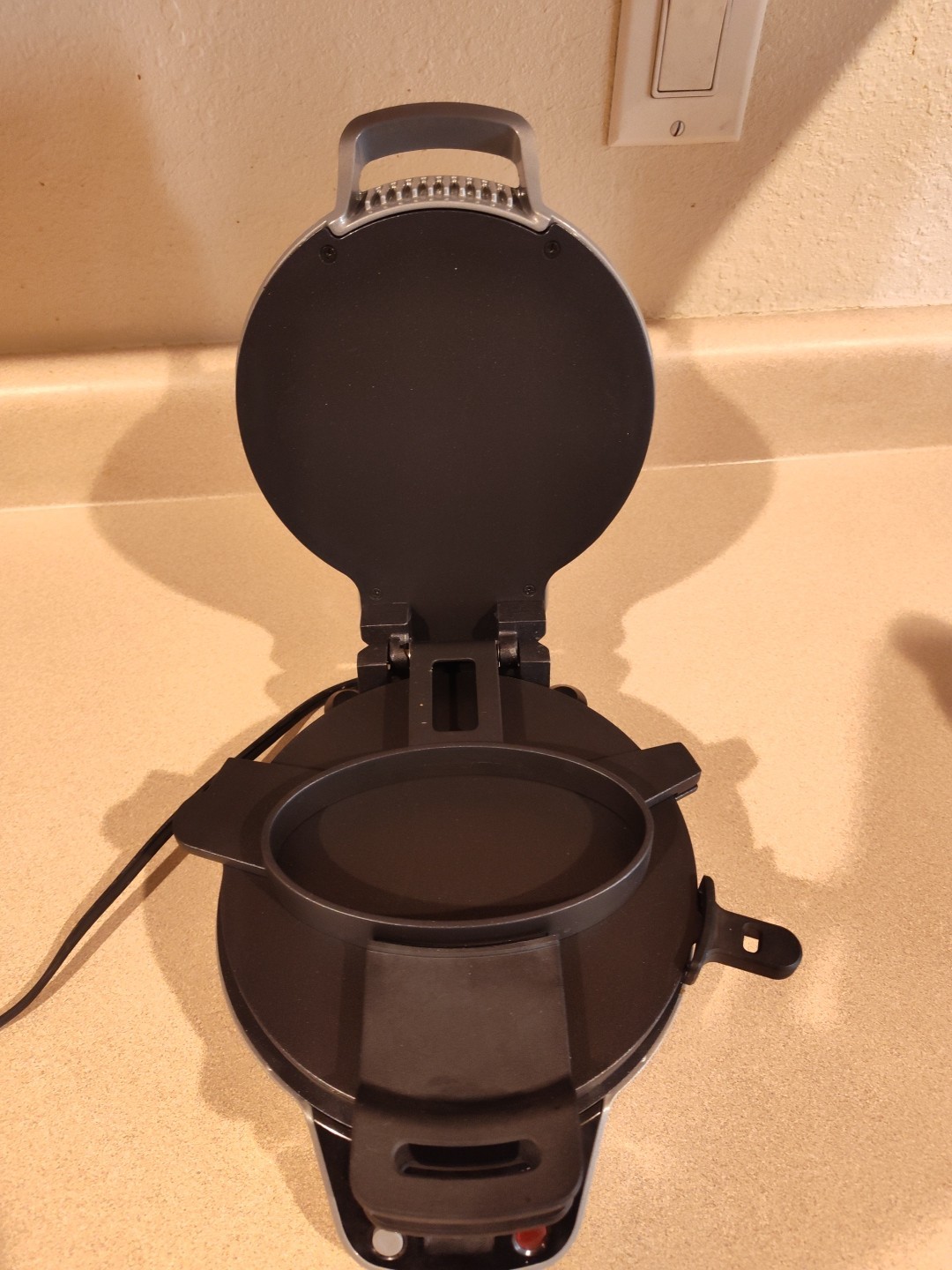 Hamilton Beach Breakfast Burruto Maker Model 25495 Type ST31