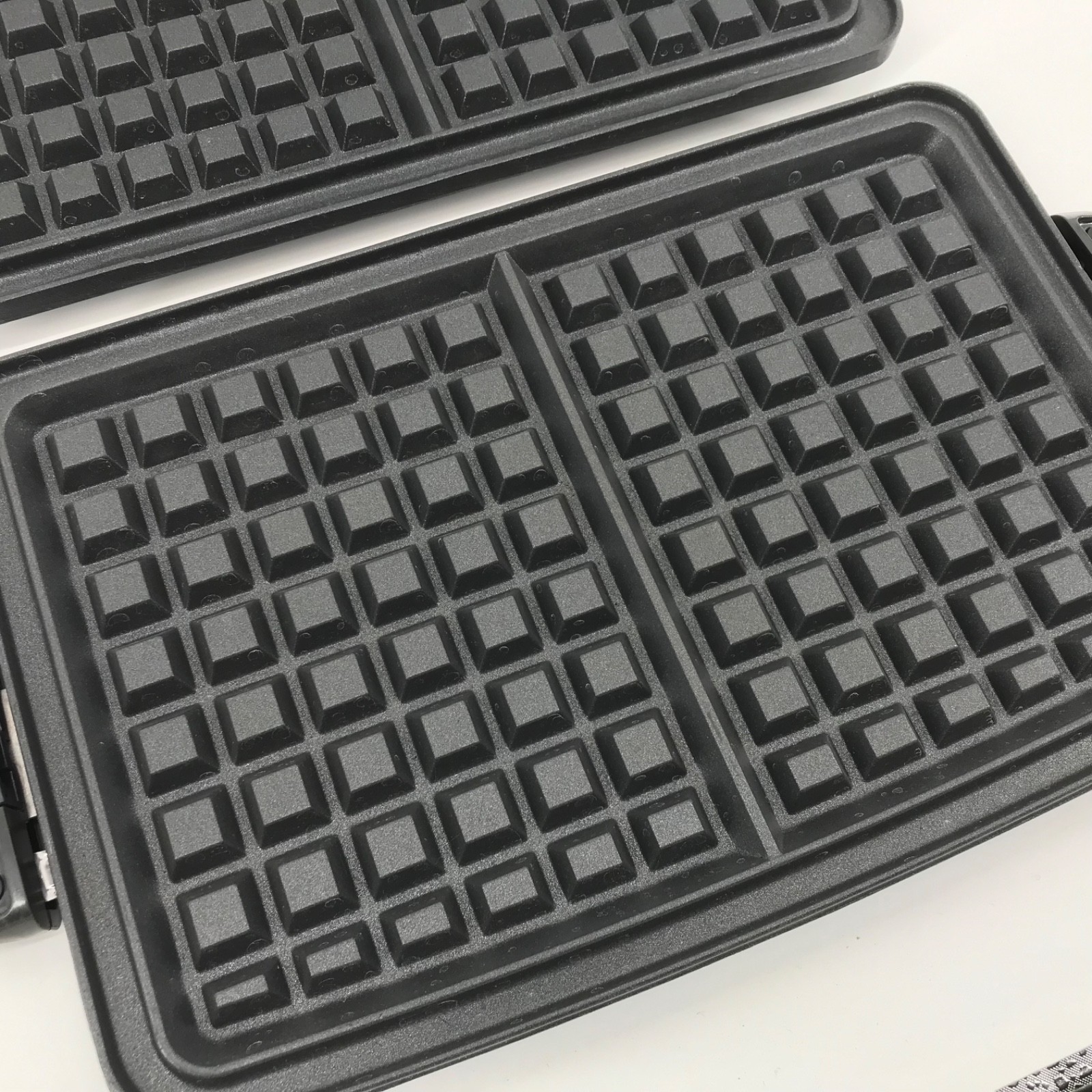 George Foreman EVOLVE Electric Grill Griddle Waffle Plates SK-2610 Upper & Lower