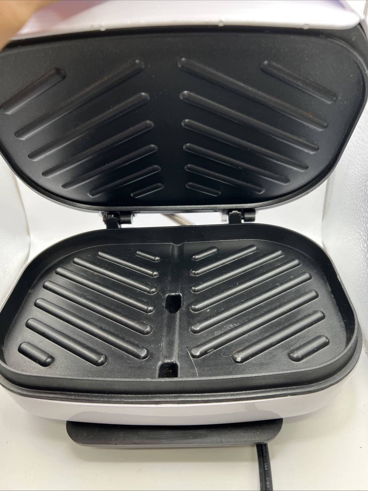 Brentwood Electric Grill & Panini Maker – White – NEW