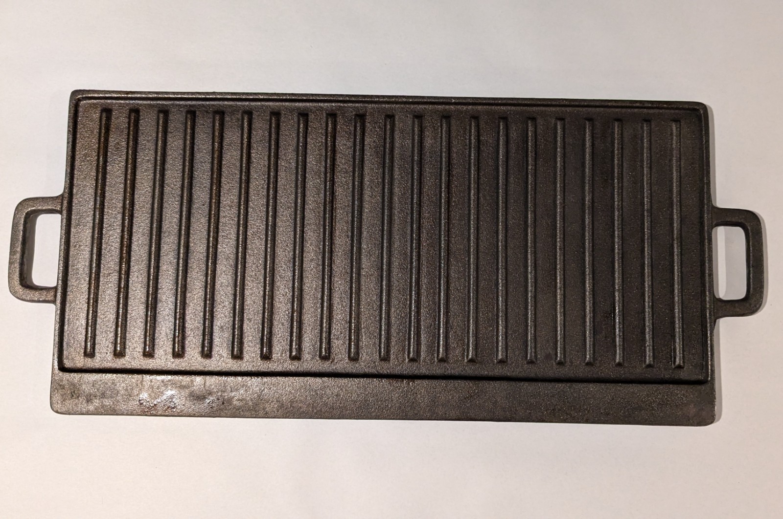 Tomlinson 18″ Reversible Cast Iron Griddle Double Burner Flat & Grill 1016904