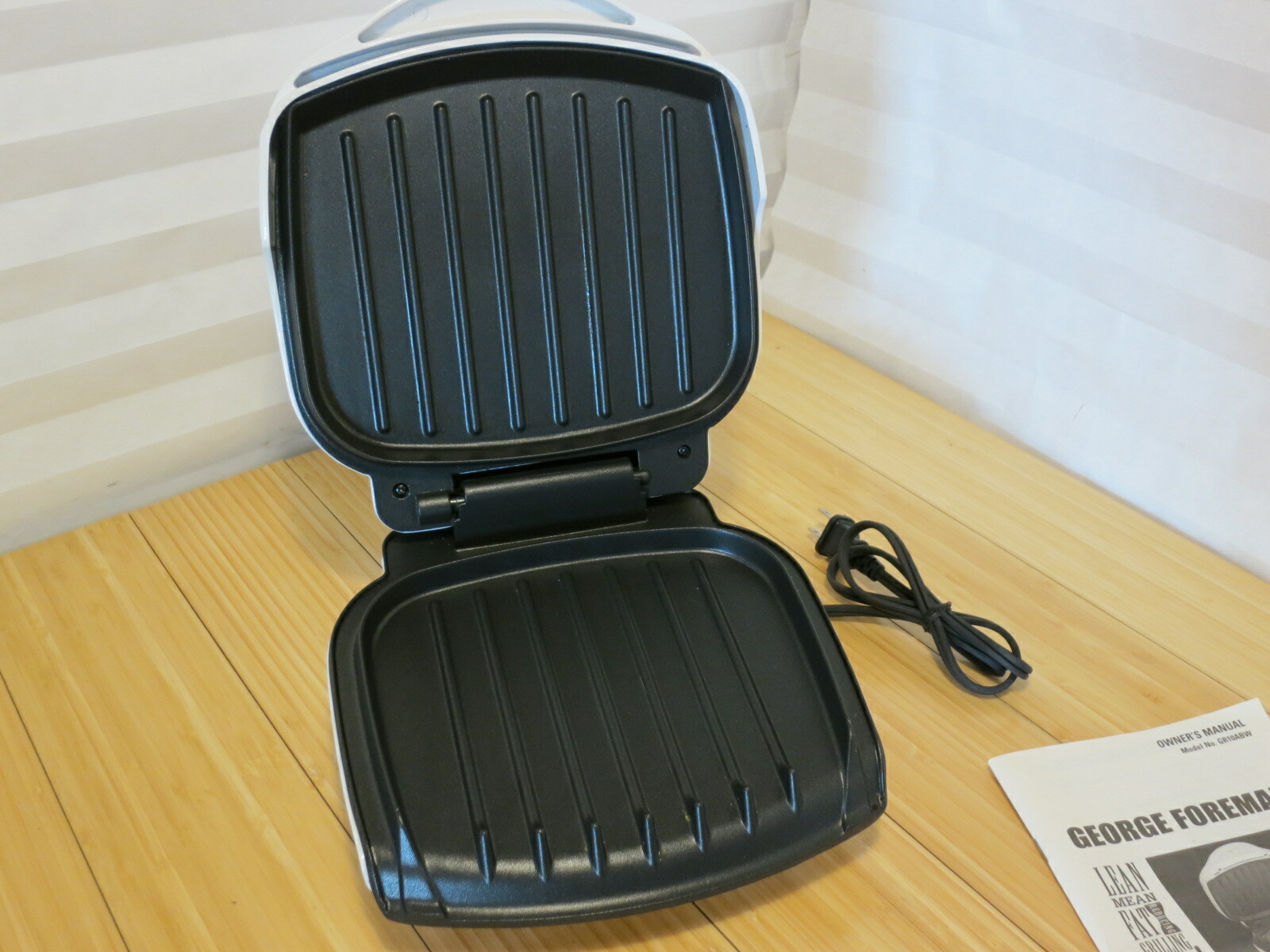 George Foreman GR10ABW Indoor Grill Blue with Bun Warmer Spatula Tray Manual