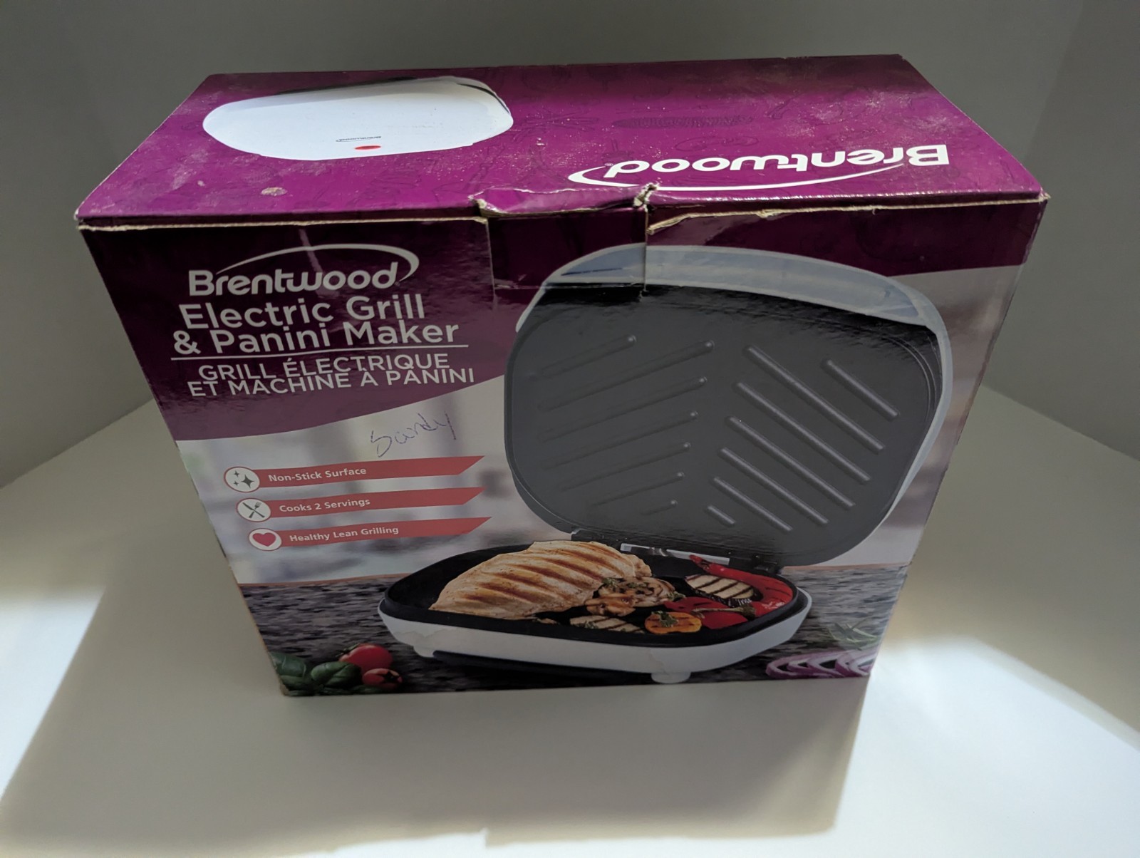  White Brentwood Electric Grill and Panini Maker Non -stick Surface 750 Watts