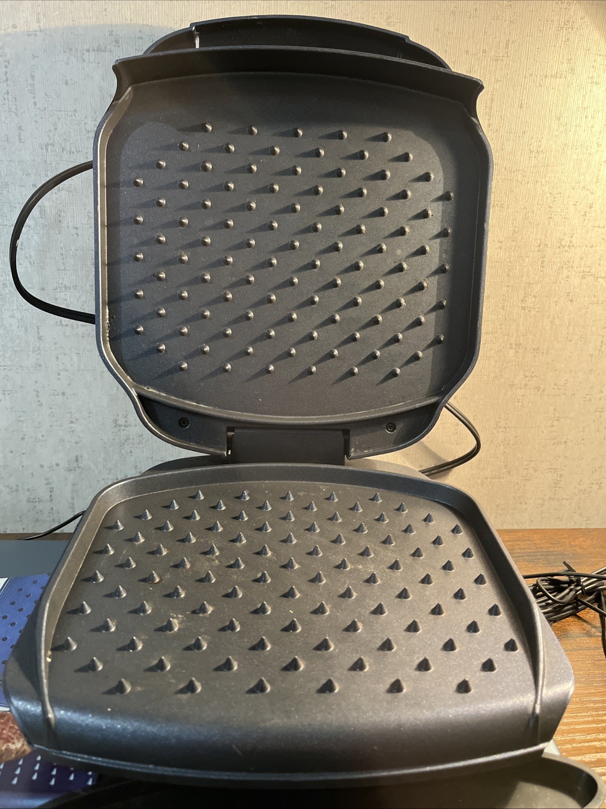 Granitestone Electric Grill Non-Stick Spike Express Electric Grill. 7431