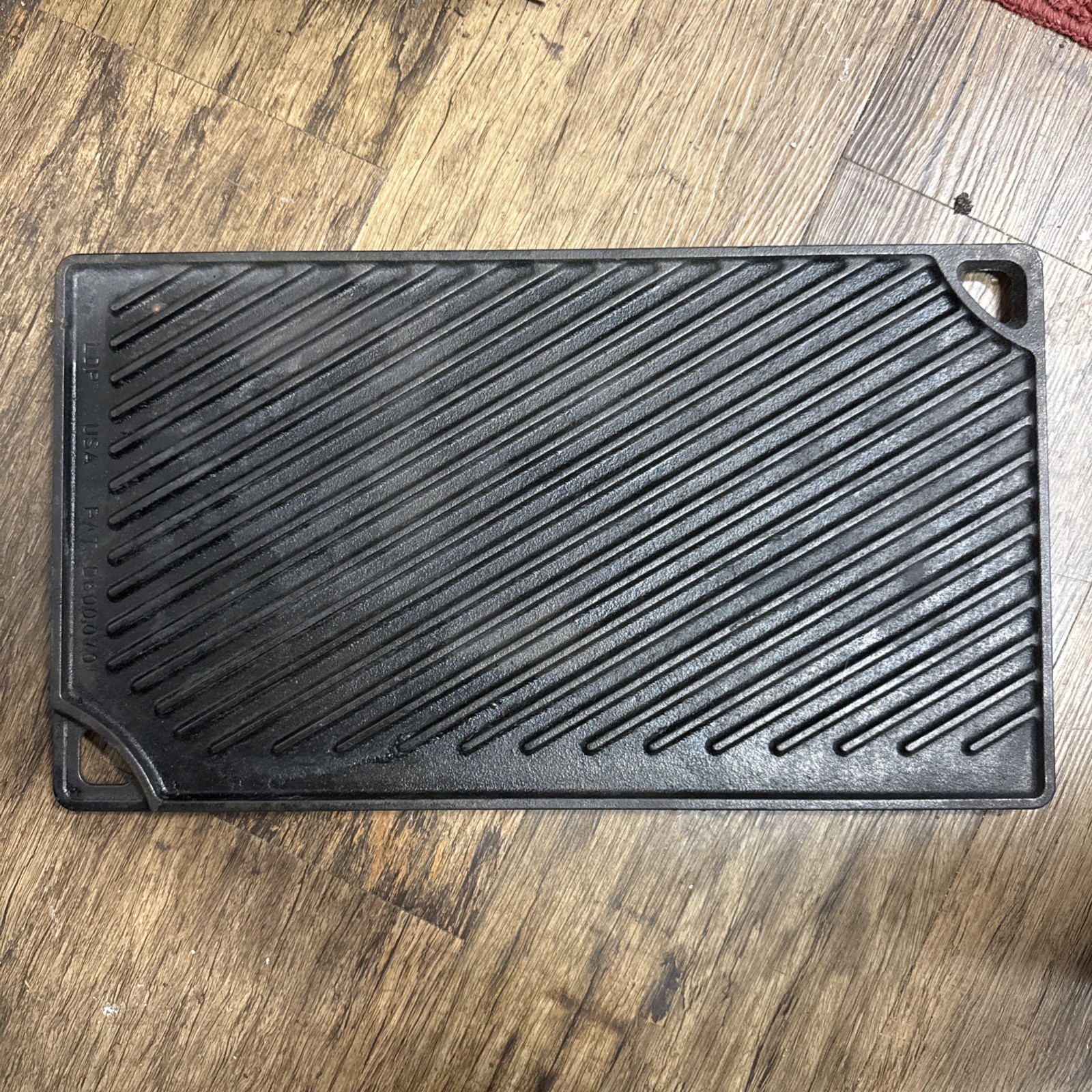 Lodge Logic 2-Sided Cast Iron Griddle 16 1/2 Inch