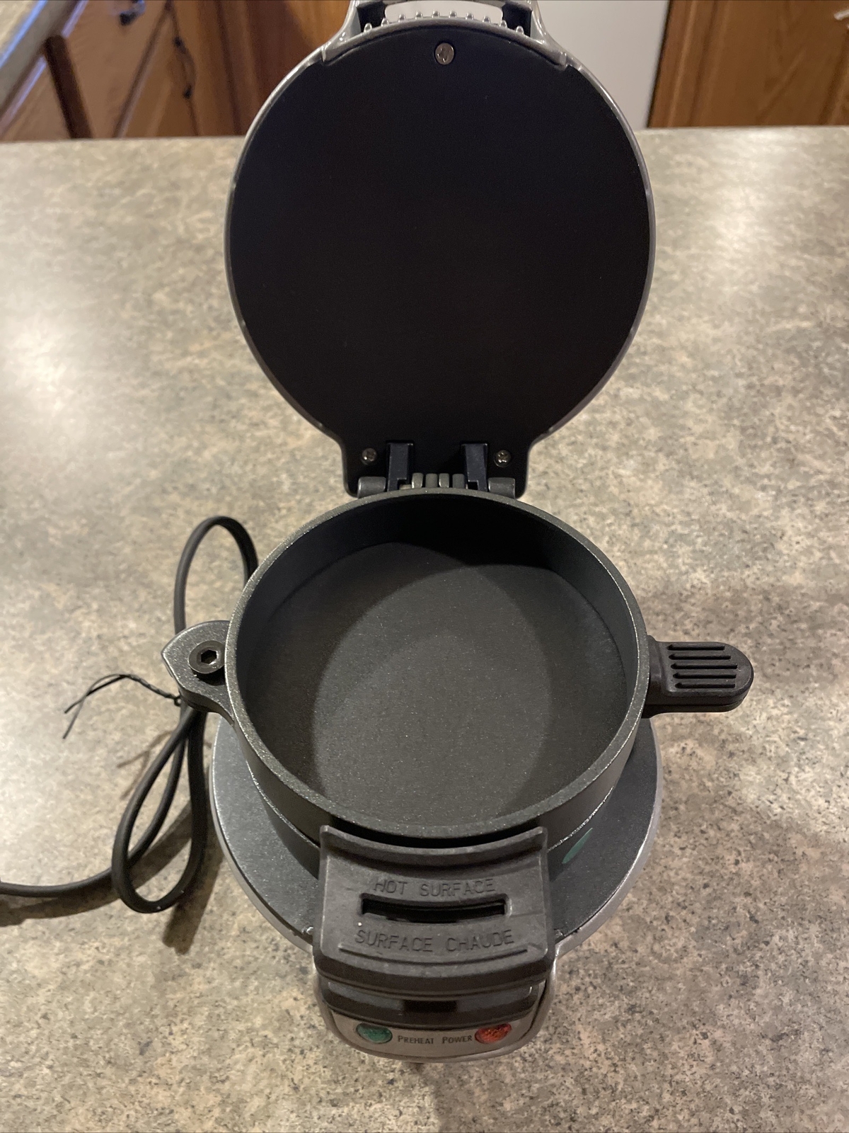 Hamilton Beach 25475 Breakfast Sandwich Maker – Silver (New)