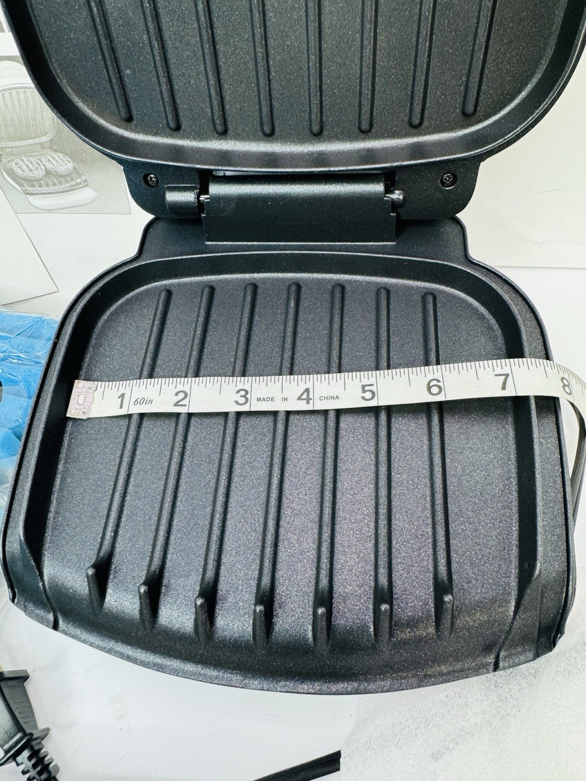 George Foreman Electric Grill White Lean Mean Meat GR10AWHT, New, Open Box