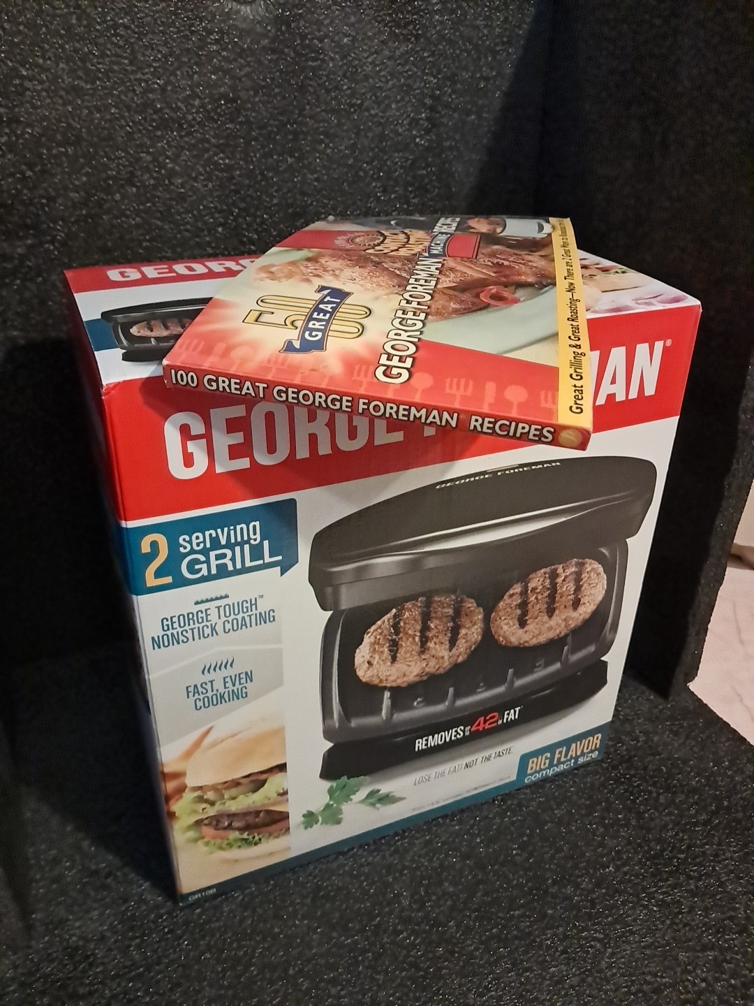 *New* George Foreman 2 Serving Grill GR10B/100 Great Recipes Book