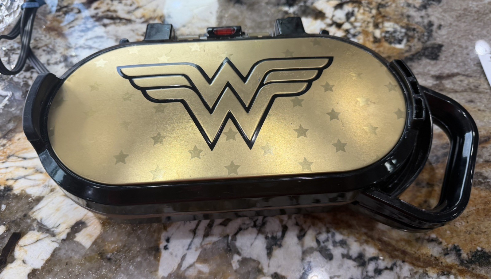 Wonder Woman Pancake Maker DCW-300CDouble Griddle. New w/o box. Tested/works.