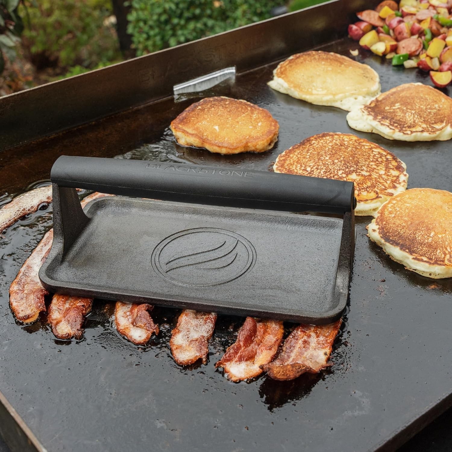 Blackstone 5553 Pre-Seasoned Cast Iron Griddle Press Medium Heavy Duty-Meat, Bur