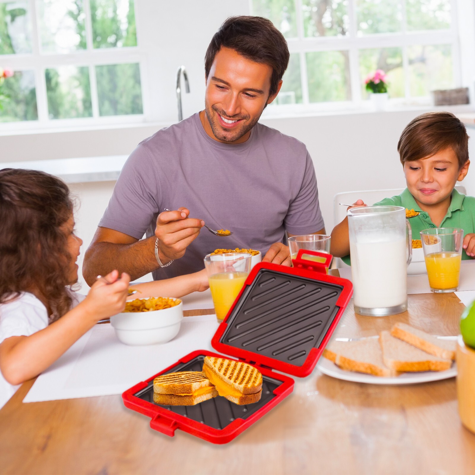 Eezee’s Muncheez Microwave Toastie Maker: Quick & Easy Snacks