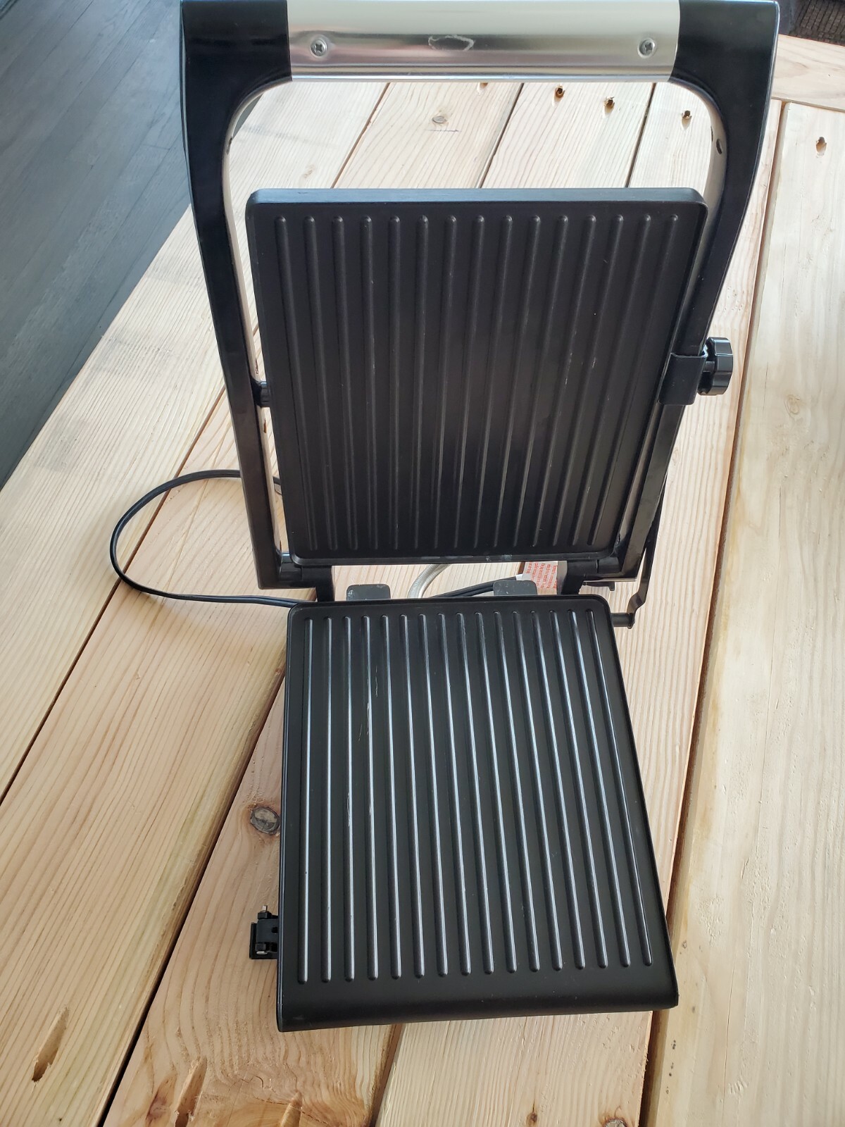 Bella Panini Press Ribbed Single Sandwich Maker Grill Non-Stick GH-815 SENSIO