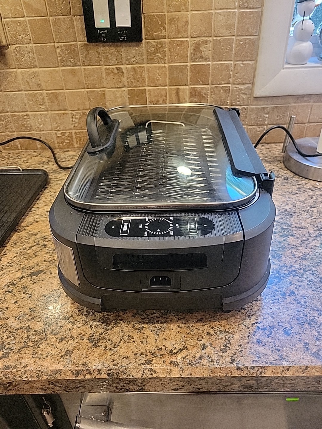 VERY GENTLY USED!! PowerXL Smokeless Grill & Griddle Pans -Black