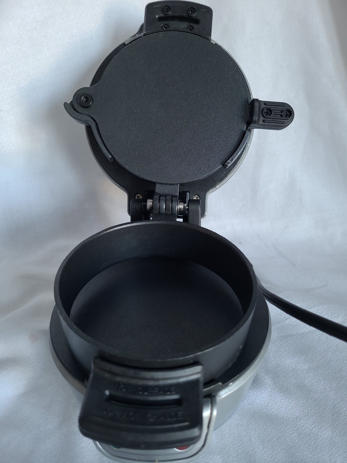 Hamilton Beach Breakfast Sandwich Maker 25475A Egg McMuffin Style St29