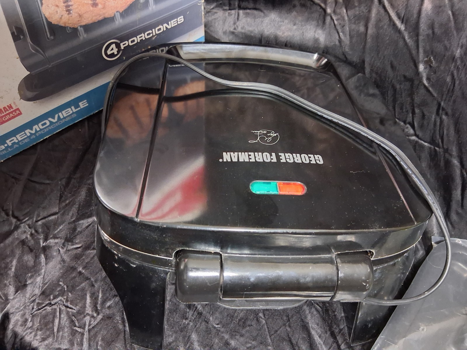 George Foreman GRP1060B Removable Plate Grill 4-Serving Black Used Tested