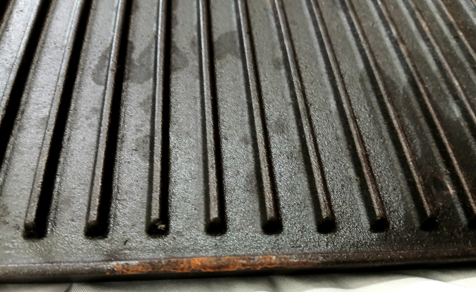Cast Iron Reversible Griddle Heavy Duty Flat & Ribbed Grill 15×9 Double Sided