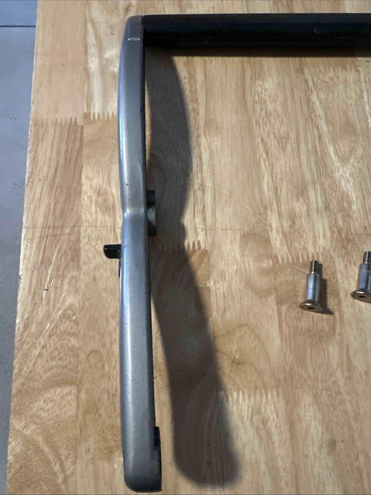 Cuisinart Griddler GR-4N(TK) GR-4N GR-4 Handle Bar w/Screws Genuine OEM