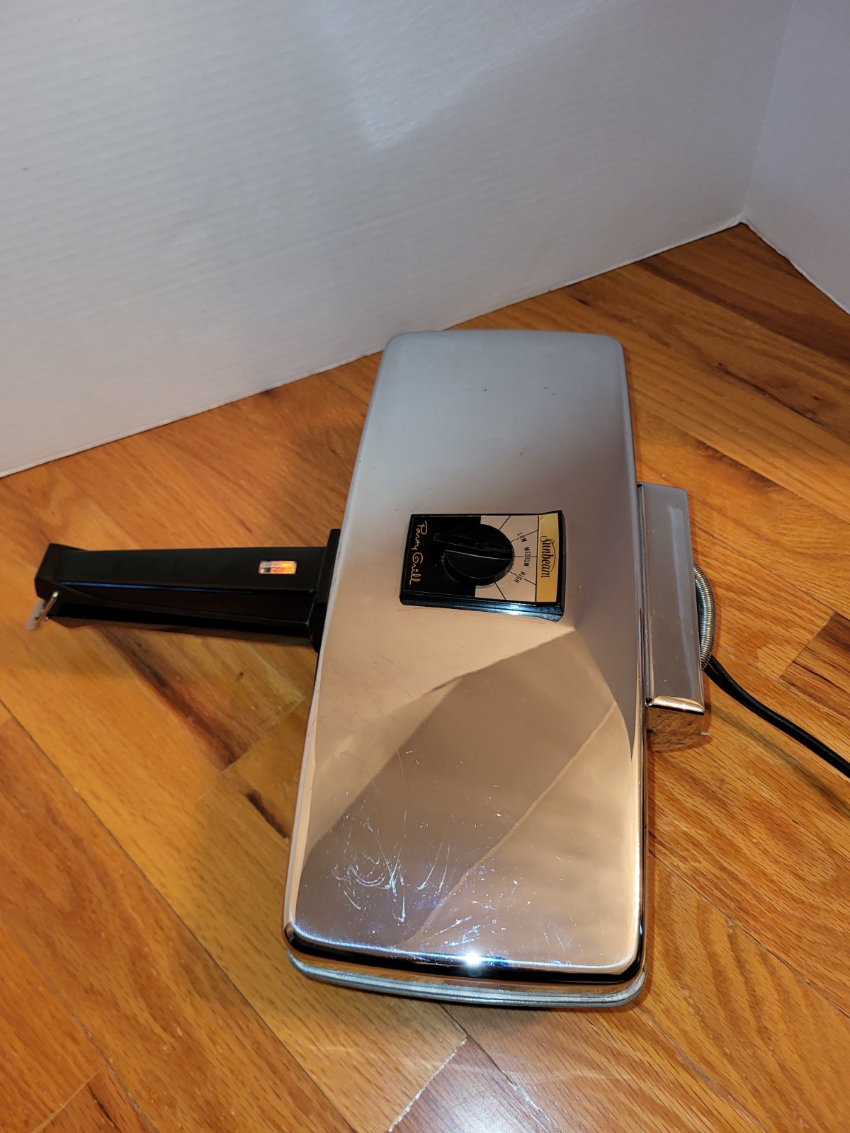Sunbeam Electric Party Grill 1150W Chrome Sandwich Maker Press Model 870 READ