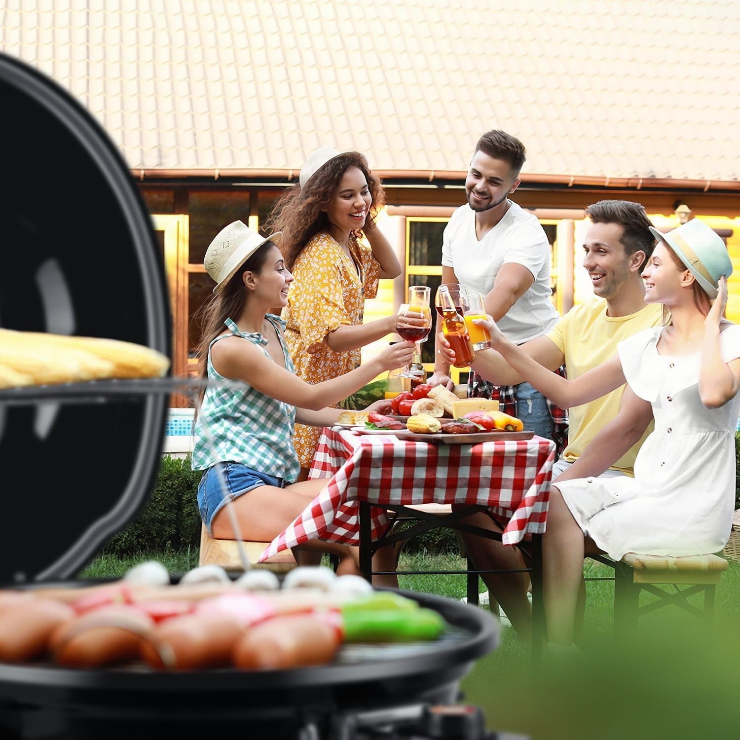 Portable 1600W Indoor/Outdoor Electric Grill with Adjustable Temperature Control