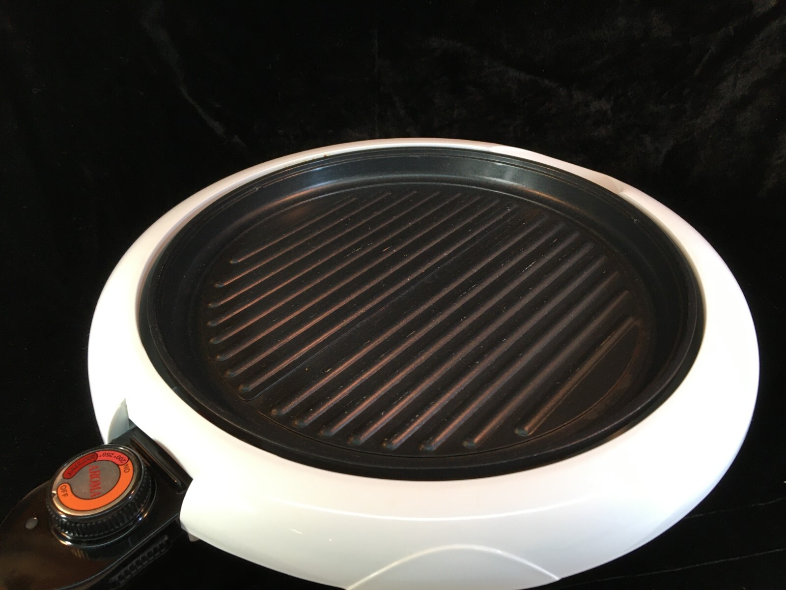 KITCHEN + HOME Stove Top Grill 2014