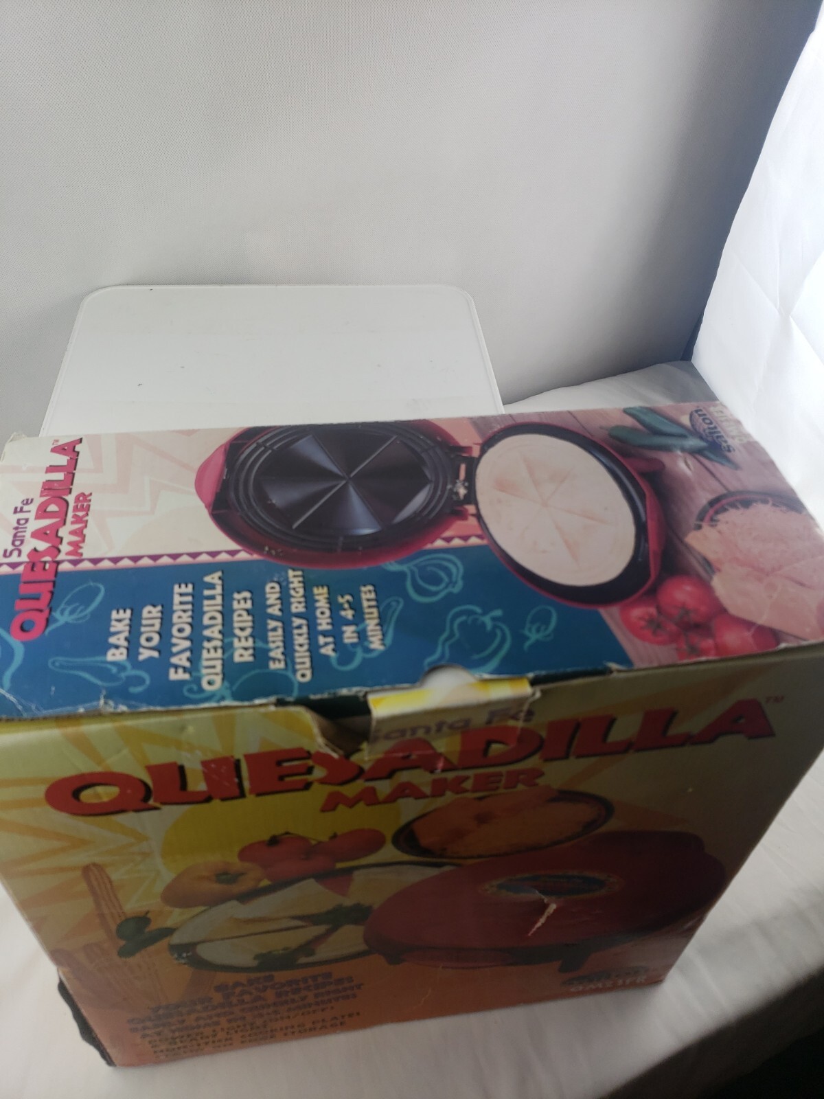 Salton Santa Fe Quesadilla Maker with Built-In Tortilla Warmer New
