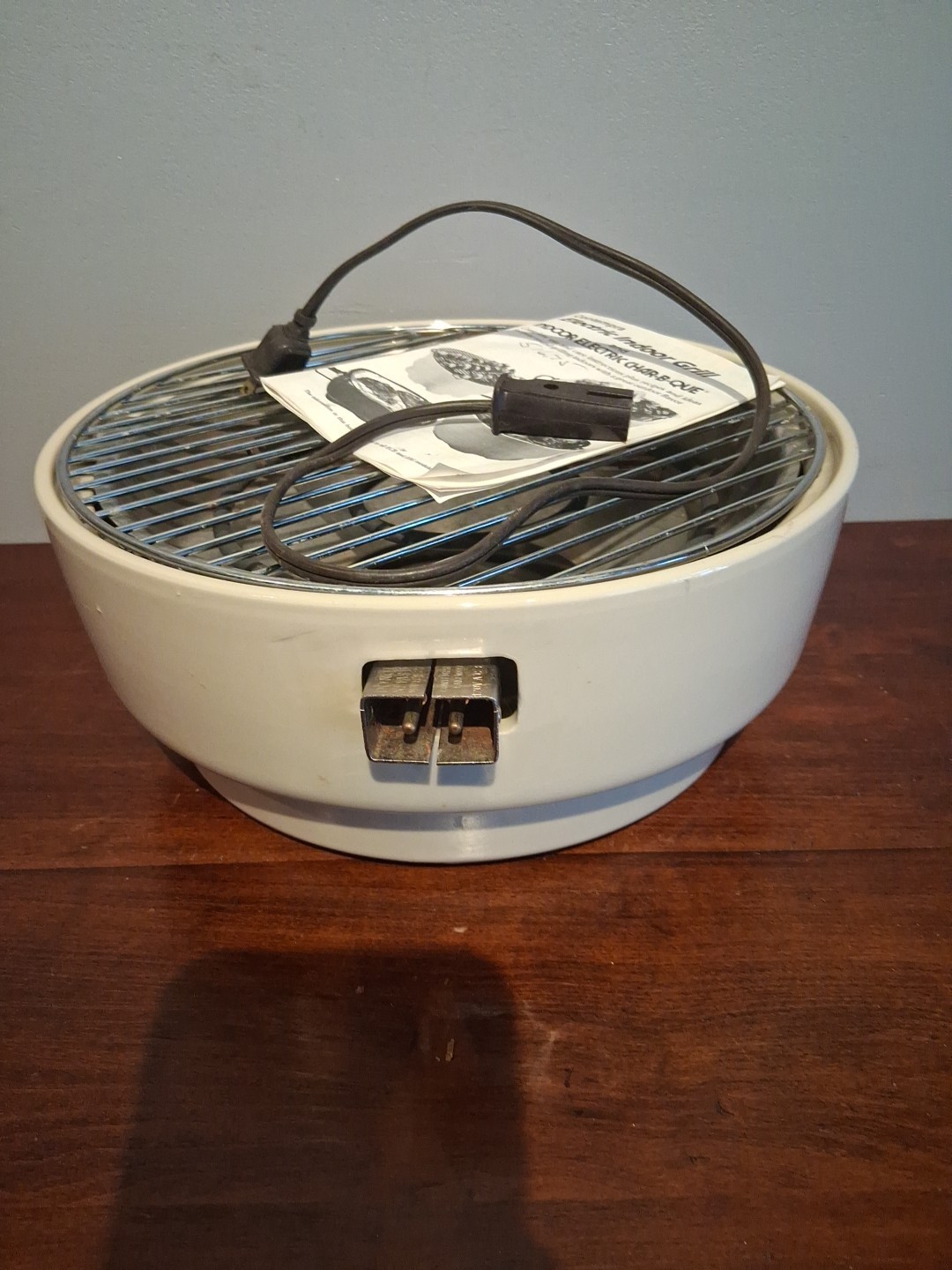Contempra Indoor Electric Char-B-Que Barbecue Grill ECB-25 – Used Working Cond.
