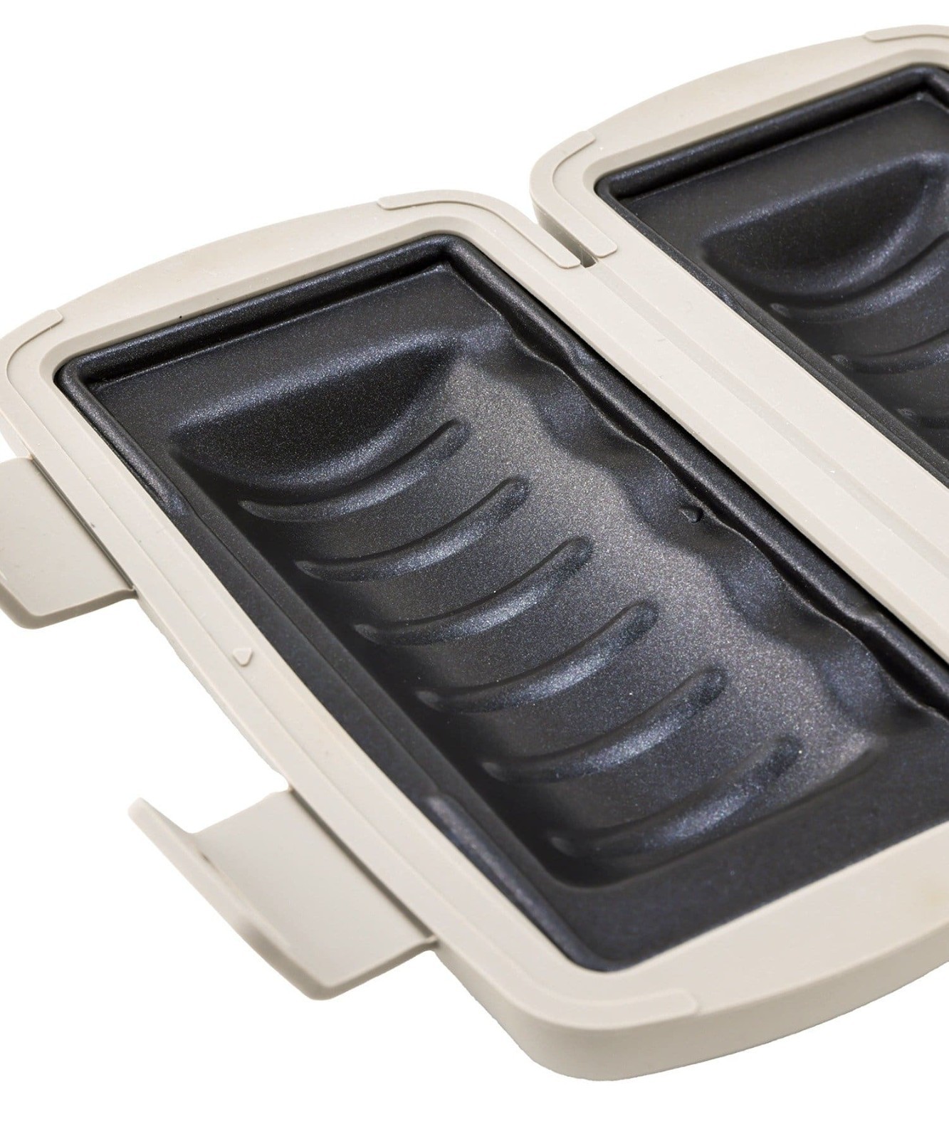 Microwave-safe half-sized hot sandwich maker 3 Coins