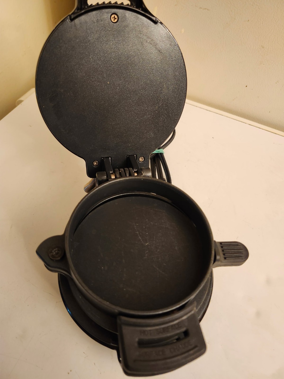 Hamilton Beach Breakfast Sandwich Maker, Black Quick and Easy Cook