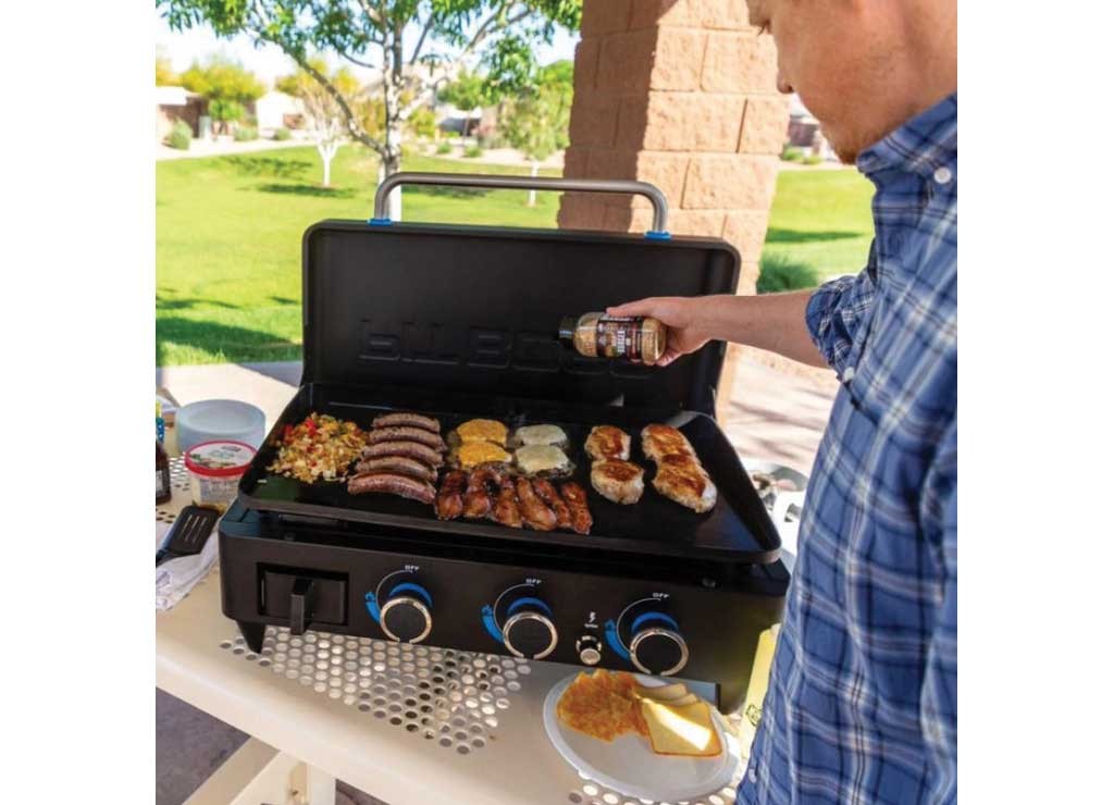 Pit Boss 10781 PB3BGD2 Ultimate 3-Burner Portable Gas Griddle with Lift-Off Top